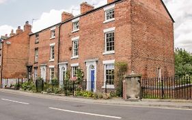 1 Reabrook Place